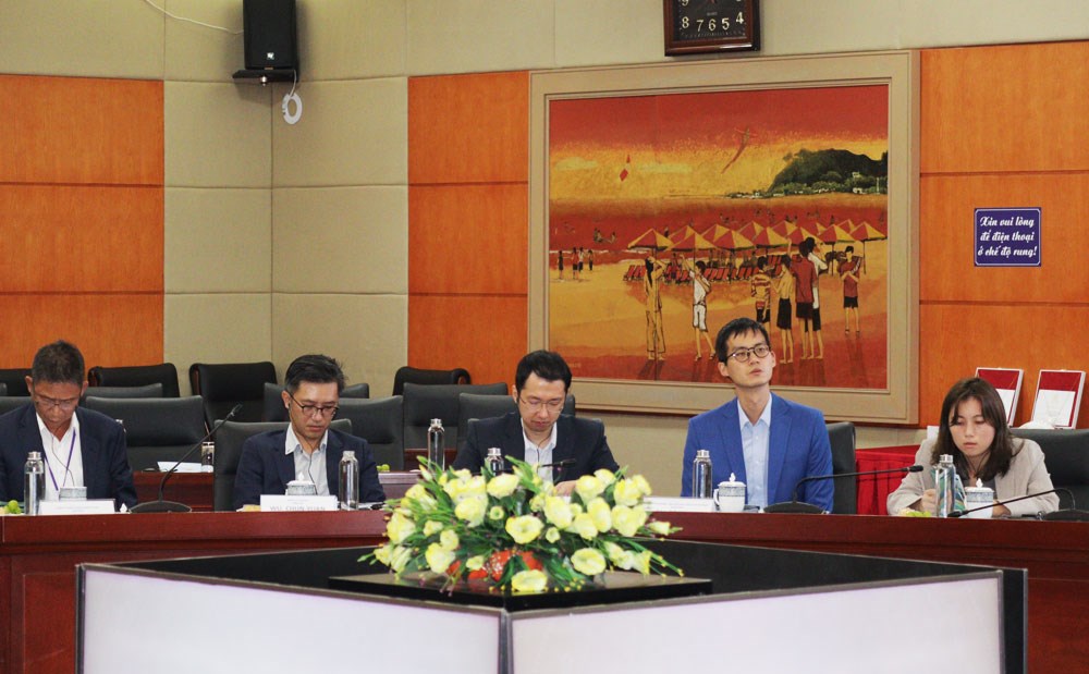 Đoàn khảo sát của các doanh nghiệp đến từ Đài Loan (Trung Quốc) cảm ơn sự quan tâm của Ban Quản lý Khu kinh tế Hải Phòng và bày tỏ ấn tượng đối với  sự phát triển của thành phố