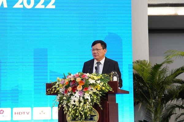 Phó Chủ tịch Thường trực UBND tỉnh Nguyễn Văn Thi phát biểu tại Hội nghị