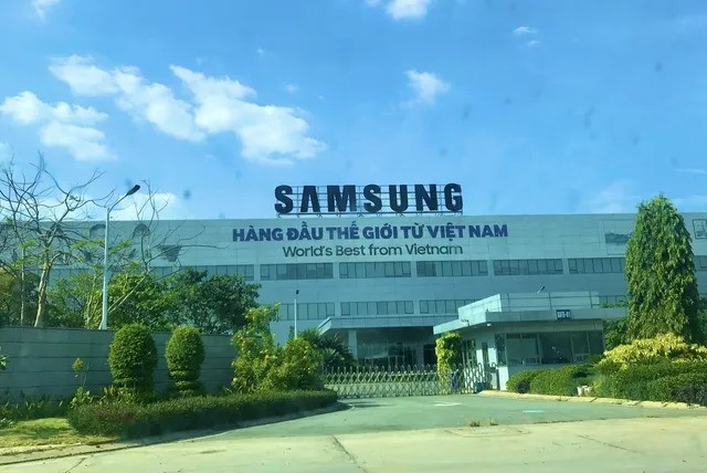 Samsung is dedicated to investing in developing semiconductor chip technology in Vietnam.