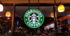 Starbucks khằng định vị thế chuỗi cafe nổi tiếng thế giới tại Việt Nam