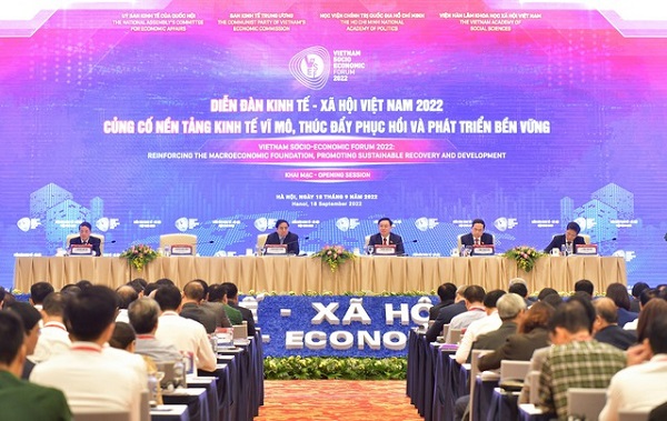 Khai mạc Diễn đàn Kinh tế- Xã hội Việt Nam 2022 (Ảnh: Ban Tổ chức)