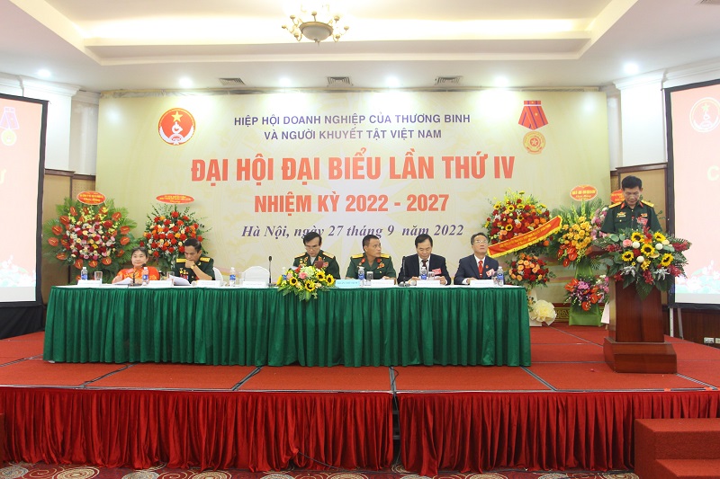 Phó Chủ tịch Thường trực Hiệp hội Nguyễn Văn Quỳnh đã báo cáo tại Đại hội.