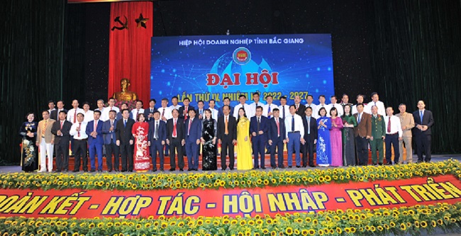 BCH Hiệp hội doanh nghiệp tỉnh Bắc Giang khóa IV ra mắt Đại hội