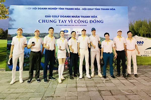 Giải Golf “doanh nhân Thanh Hóa- chung tay vì cộng đồng” mang tới bầu không khí vui vẻ và nhận được sự hưởng ứng nhiệt tình từ những người chơi