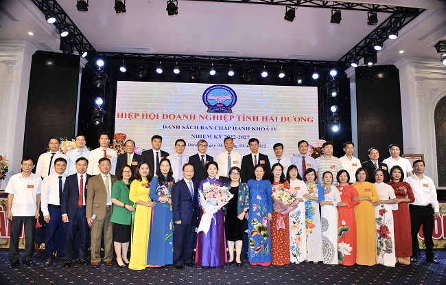BCH Hiệp hội doanh nghiệp tỉnh Hải Dương Khóa IV ra mắt Đại hội