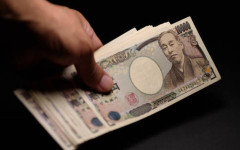 Bộ Tài chính Nhật Bản chi số tiền khủng để chặn đà giảm giá của đồng Yen
