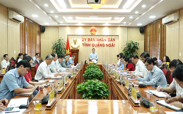 Chủ tịch UBND tỉnh Đặng Văn Minh chủ trì, chỉ đạo cuộc họp