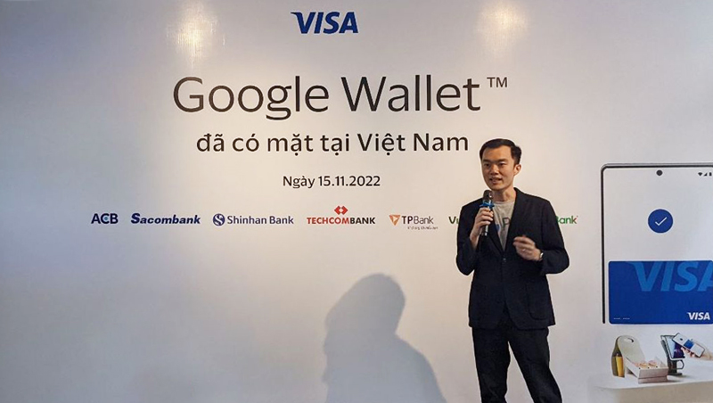Ông Chen Way Siew - Trưởng nhóm Phát triển đối tác của Google Wallet, Google châu Á - Thái Bình Dương giới thiệu về Ví điện tử Googel Wallet.