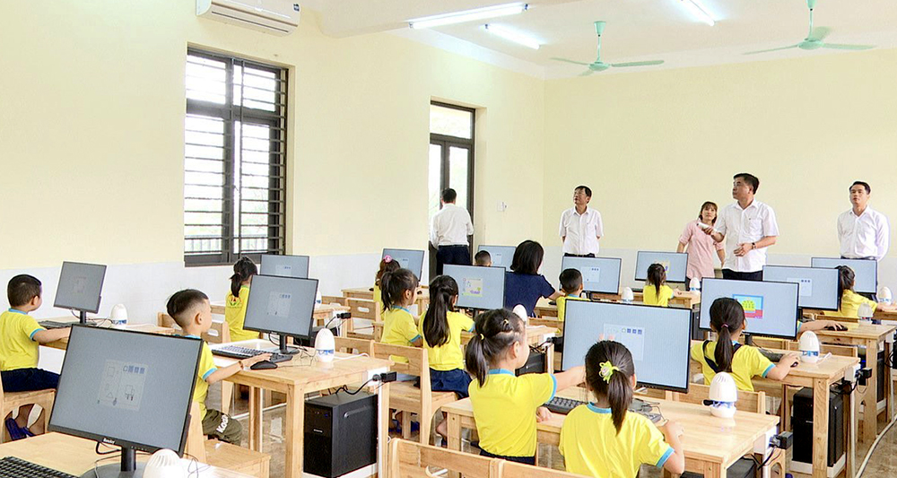 Phòng máy vi tính  Trường mầm non xã Ninh Dân