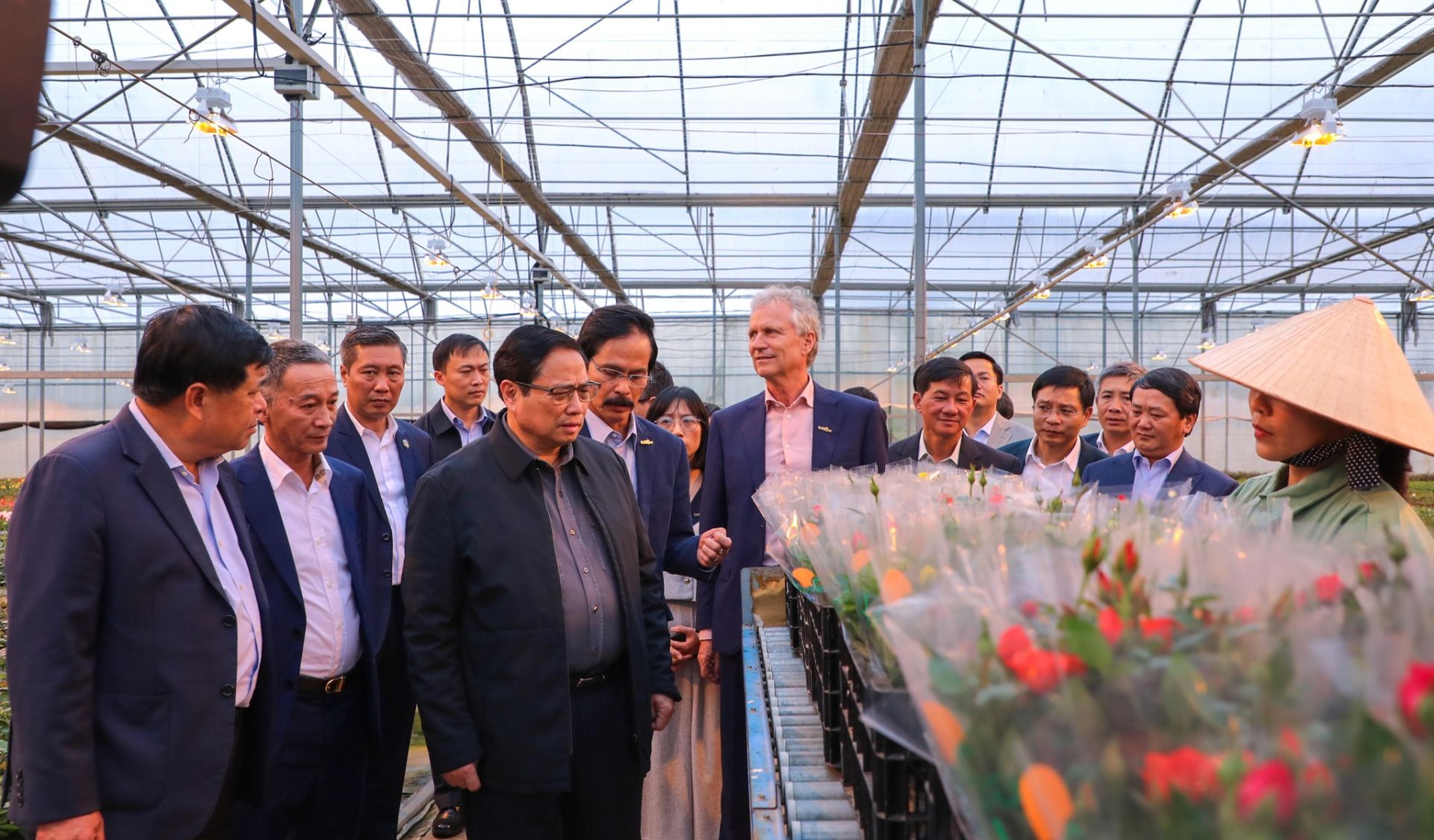 Thủ tướng Chính phủ thăm trang trại Công ty Dalat Hasfarm