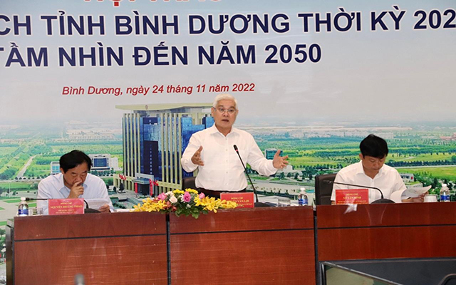 Bí  thư Tỉnh ủy Nguyễn Văn Lợi phát biểu kết luận tại hội thảo.