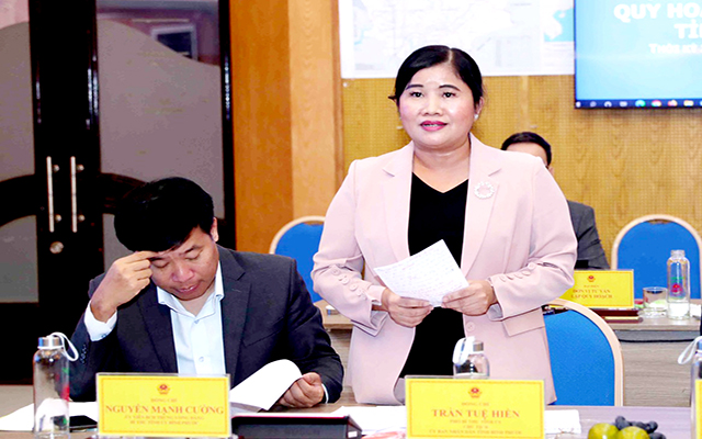 Chủ tịch UBND tỉnh Trần Tuệ Hiền cho biết: Sau phiên họp này, tỉnh Bình Phước sẽ khẩn trương chỉ đạo các đơn vị liên quan nghiên cứu, tiếp thu để hoàn thiện hồ sơ quy hoạch đạt chất lượng cao nhất, khoa học nhất trước khi trình Thủ tướng Chính phủ phê duyệt