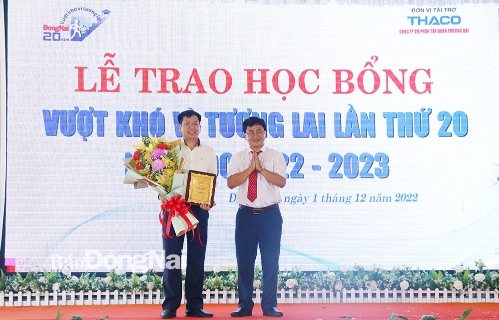 THACO Trường Hải đồng hành cùng quỹ học bổng Báo Đồng Nai
