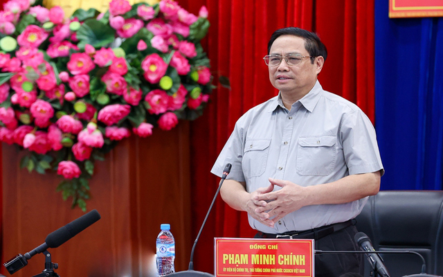 Thủ tướng Phạm Minh Chính phát biểu tại cuộc làm việc với Ban Thường vụ Tỉnh ủy Bình Dương