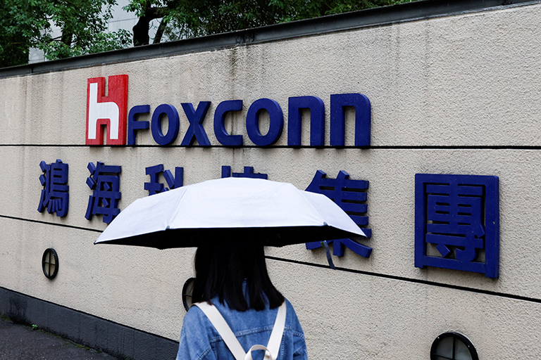 Các vấn đề liên tục với nhà máy Foxconn ở Trung Quốc gần đây khiến Apple phải đẩy nhanh việc mở rộng sản xuất ra các quốc gia khác