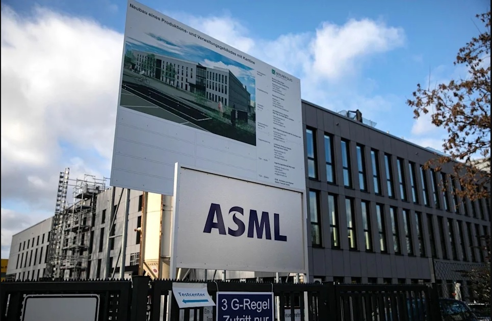 Mỹ muốn ASML ngừng bán thiết bị chế tạo chip cho Trung Quốc