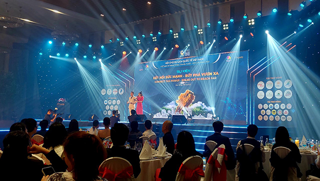 Gặp gỡ các doanh nghiệp du lịch tham gia hội chợ du lịch Quốc tế Đà Nẵng 2022.
