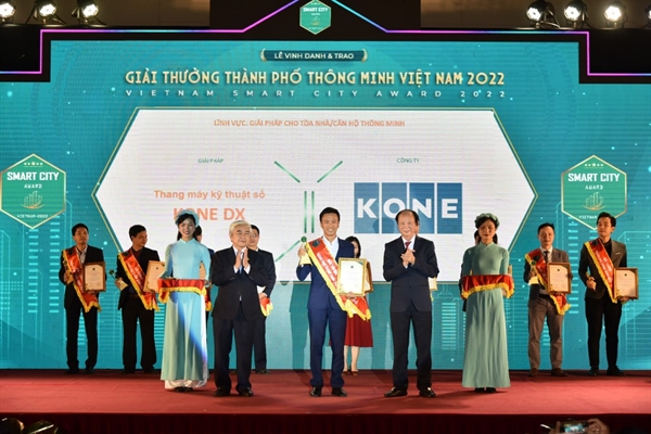 KONE Việt Nam được vinh danh hạng mục “Giải pháp cho tòa nhà/căn hộ thông minh”