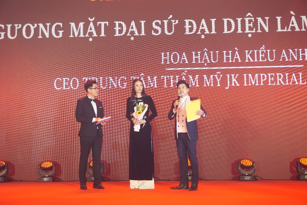 Miss Ha Kieu Anh received the title of "Vietnam - Korea beauty representative ambassador".