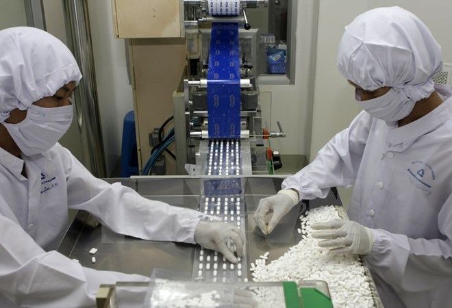 Bộ Y tế đề nghị tiếp tục sử dụng 9.000 giấy đăng ký lưu hành thuốc