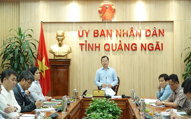 Chủ tịch UBND tỉnh Đặng Văn Minh  phát biểu