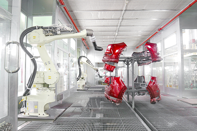 Cơ khí chế tạo tại các nhà máy Thaco đều hướng đến sử dụng robot tự động hóa.