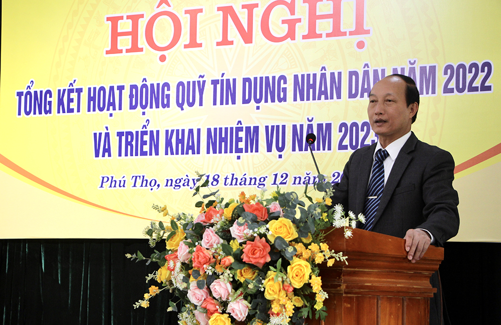 Lãnh đạo Ngân hàng Nhà nước chi nhánh Phú Thọ phát biểu tại hội nghị