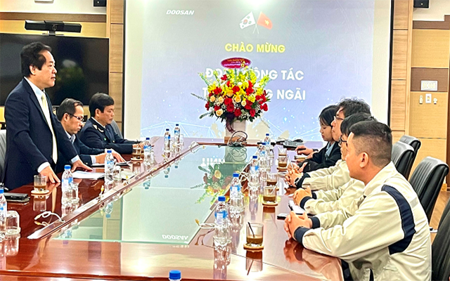 Phó Chủ tịch UBND tỉnh Võ Phiên đến thăm các doanh nghiệp Hàn Quốc