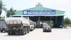 Cục Đăng kiểm Việt Nam đình chỉ hoạt động 2 trung tâm đăng kiểm