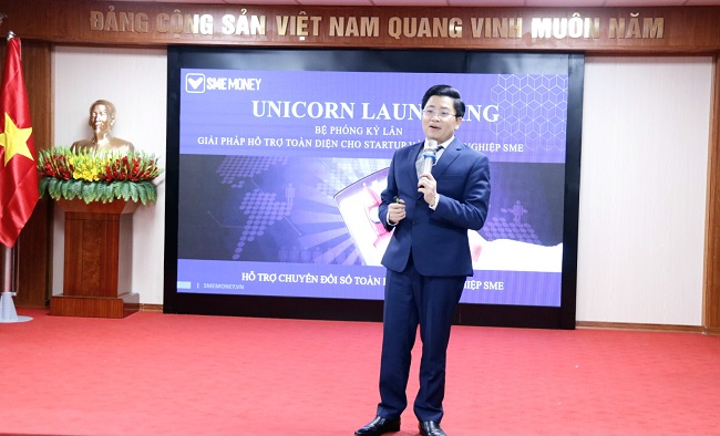 Ông Nguyễn Kim Hùng - Viện trưởng Viện Quản trị doanh nghiệp và kinh tế số Việt Nam - Chủ tịch Tập đoàn Kim Nam chia sẻ về các nội dung chương trình