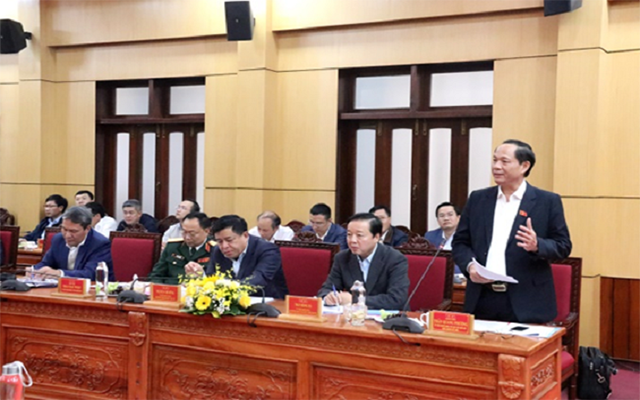 Phó Chủ tịch Quốc hội Trần Quang Phương phát biểu tại buổi làm việc