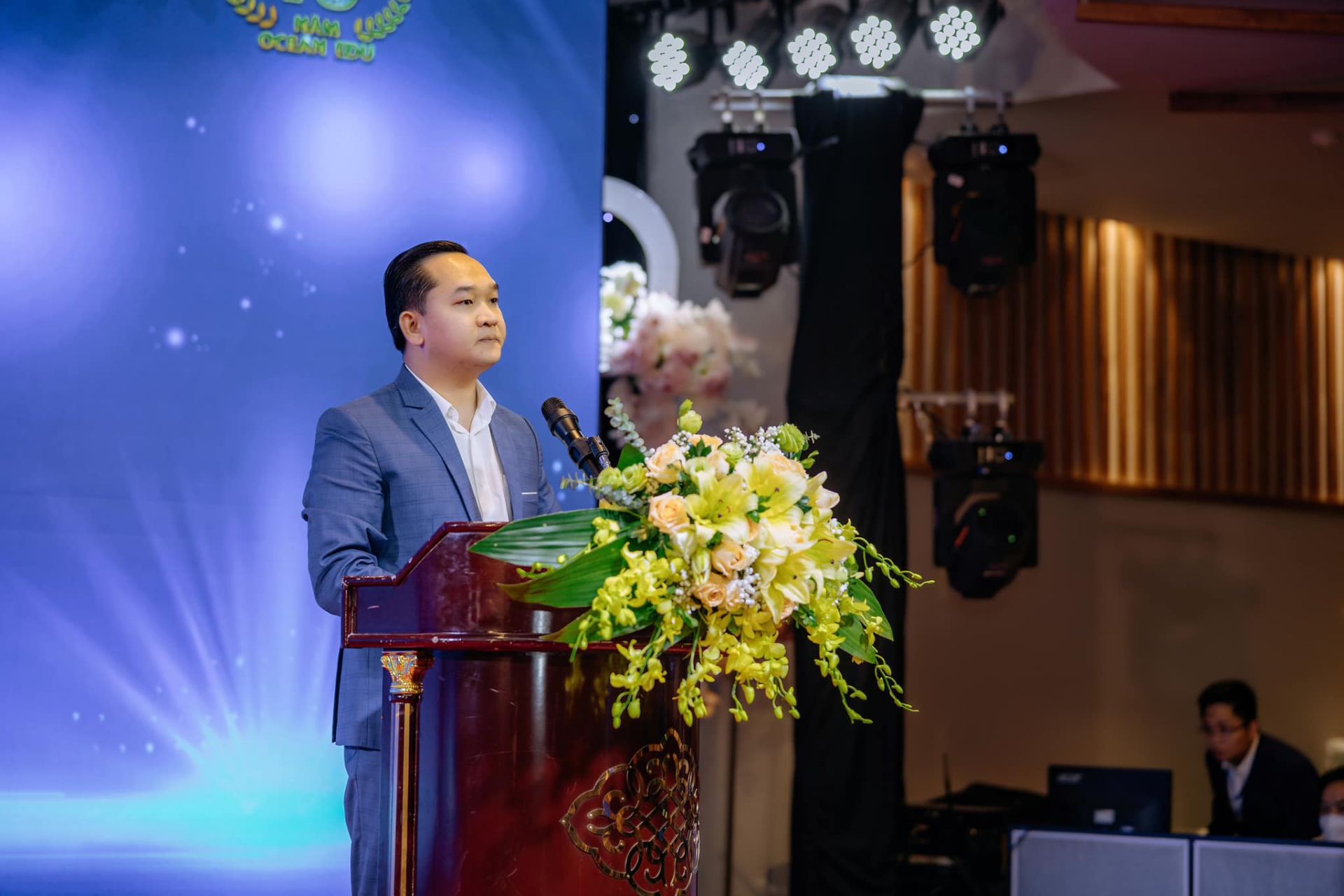 Ông Nguyễn Văn Thưởng - Phó Tổng giám đốc khối Tuyển sinh  – đại diện cho Ban lãnh đạo công ty phát biểu khai mạc chương trình