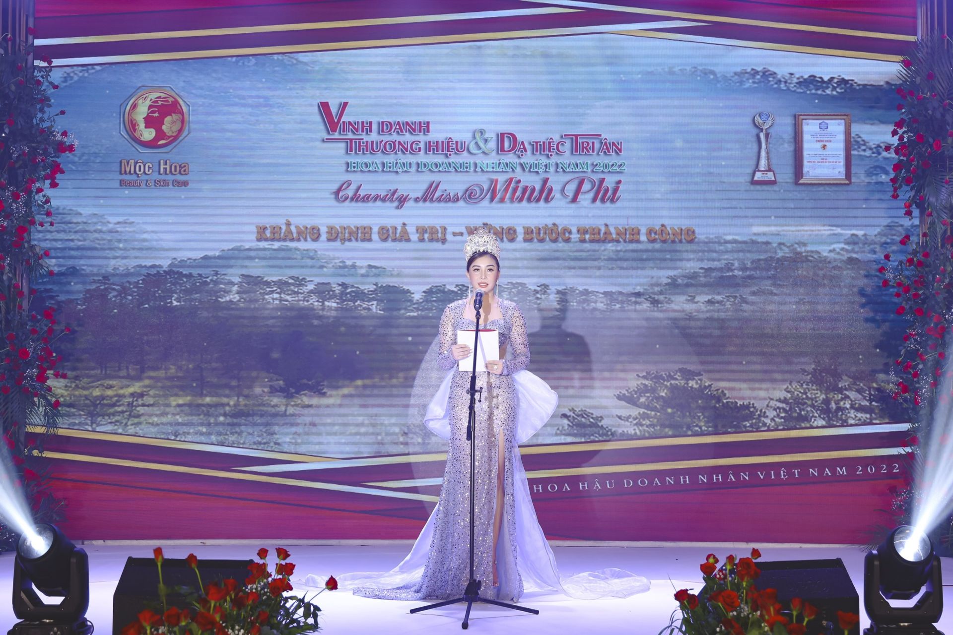 Hoa hậu thân thiện Phạm Thị Minh Phi người luôn có nhiều chương trình thiện nguyện đến với cộng đồng