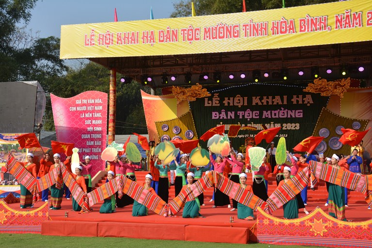 Hòa Bình: Lễ hội Khai hạ mang đậm bản sắc  văn hóa vùng Mường