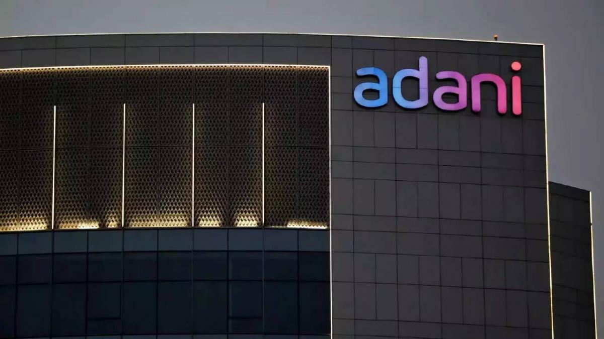 Adani Enterprises là một trong số các công ty thành viên của Adani Group ghi nhận đà giảm giá mạnh nhất, để mất hơn 60% vốn hóa thị trường.