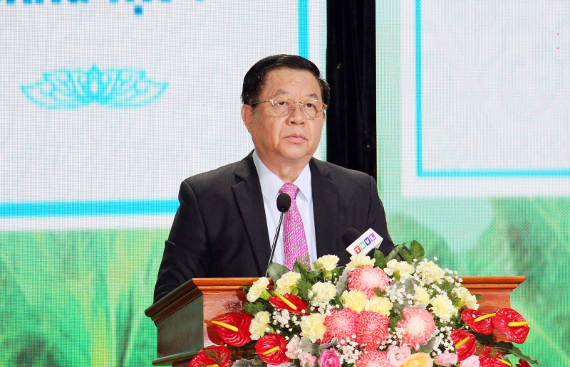 Bí thư Trung ương Đảng - Trưởng ban Tuyên giáo Trung ương Nguyễn Trọng Nghĩa phát biểu bế mạc hội thảo.