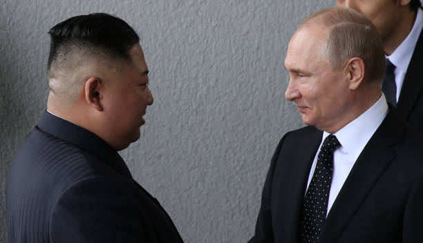 Tổng thống Nga Putin và Chủ tịch Triều Tiên Kim Jong-un