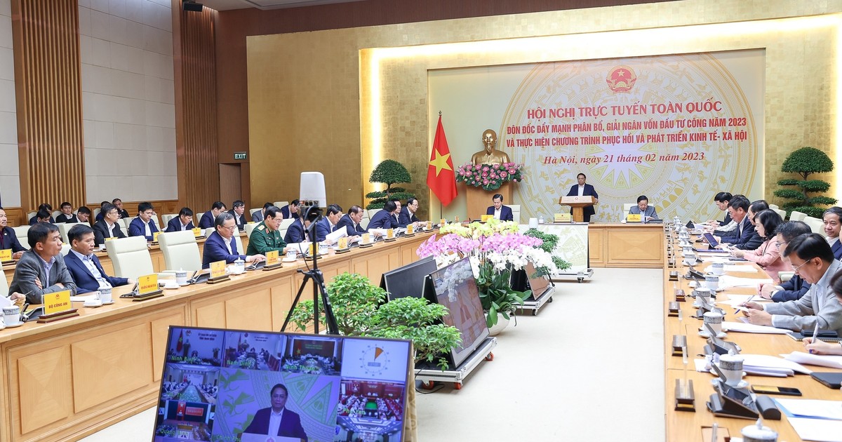 Toàn cảnh Thủ tướng Chính phủ Phạm Minh Chính chủ trì Hội nghị trực tuyến toàn quốc về đôn đốc đẩy mạnh giải ngân vốn đầu tư công năm 2023