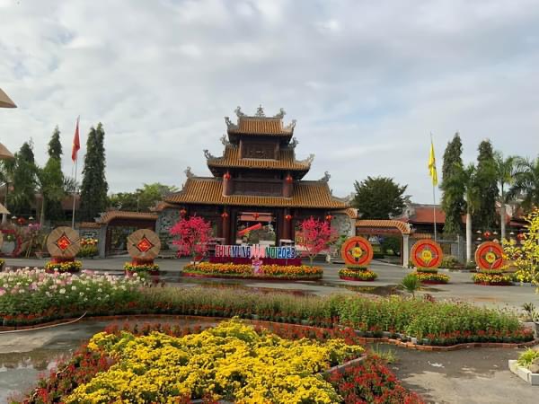 Phuong Nam cultural tourist area.