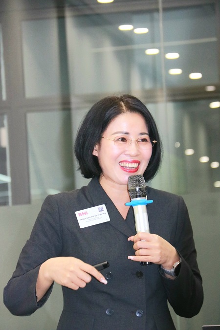 Bà Nacy Quyên - Giám đốc Điều hành  - Sáng lập BNI Hà Nội 2 - Nhà sáng lập ActionCOACH Hanoi West - Chủ tịch tại TOP CAREER Corp