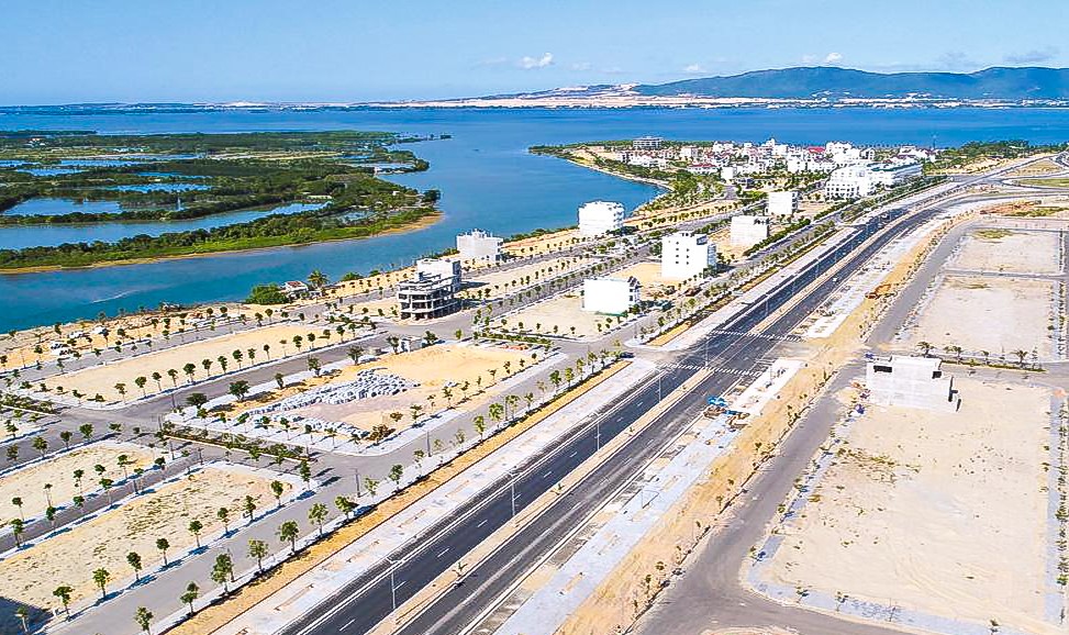 Bình Định sẽ đấu thầu 8 dự án du lịch, dịch vụ, thương mại và đấu giá 3 dự án khu dân cư, khu đô thị với tổng vốn đầu tư lên đến 10.666 tỷ đồng tại Khu Kinh tế Nhơn Hội