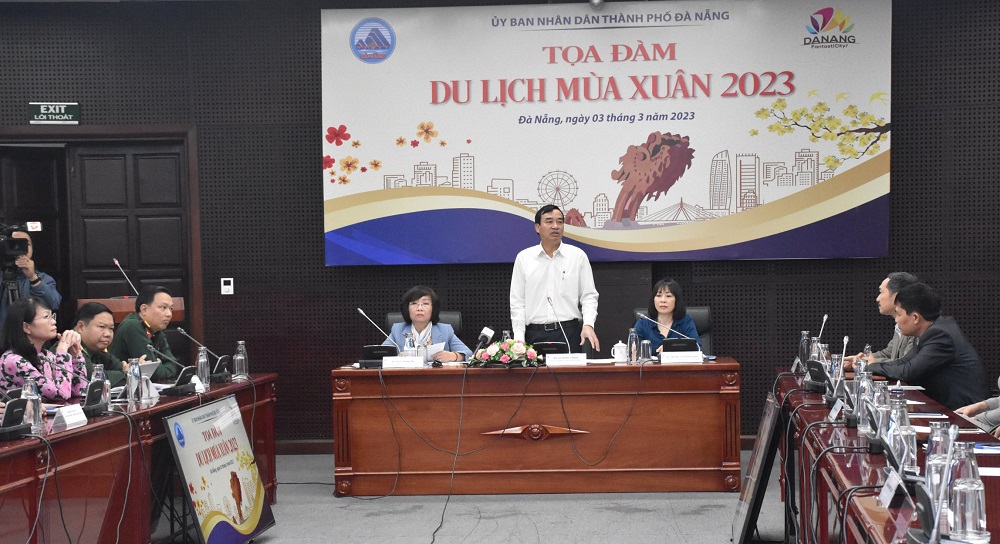 Chủ tịch TP. Đà Nẵng Lê Trung Chinh phát biểu tại buổi Tọa đàm Du lịch mùa xuân 2023