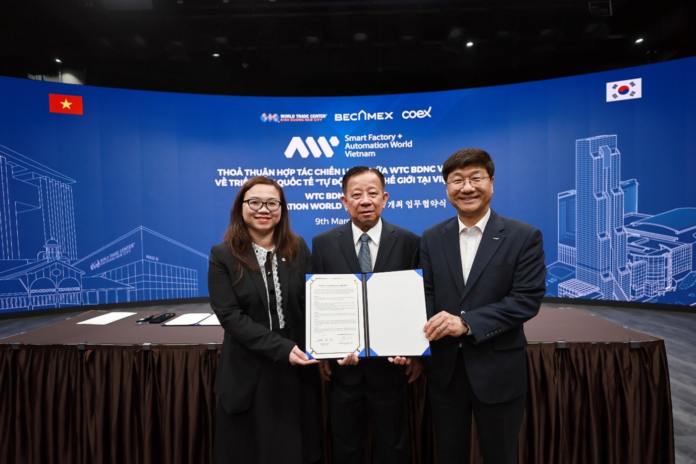 Thỏa thuận hợp tác được ký kết giữa WTC BDNC và Coex, với sự chứng kiến của Lãnh đạo Tổng Công ty Becamex IDC, Lãnh đạo Sở Ngoại vụ tỉnh Bình Dương và Đại diện công ty Coex tại Hàn Quốc