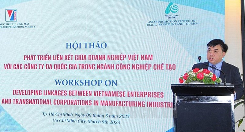 Phó Cục trưởng Cục Xúc tiến thương mại (Bộ Công thương) Lê Hoàng Tài phát biểu tại hội thảo