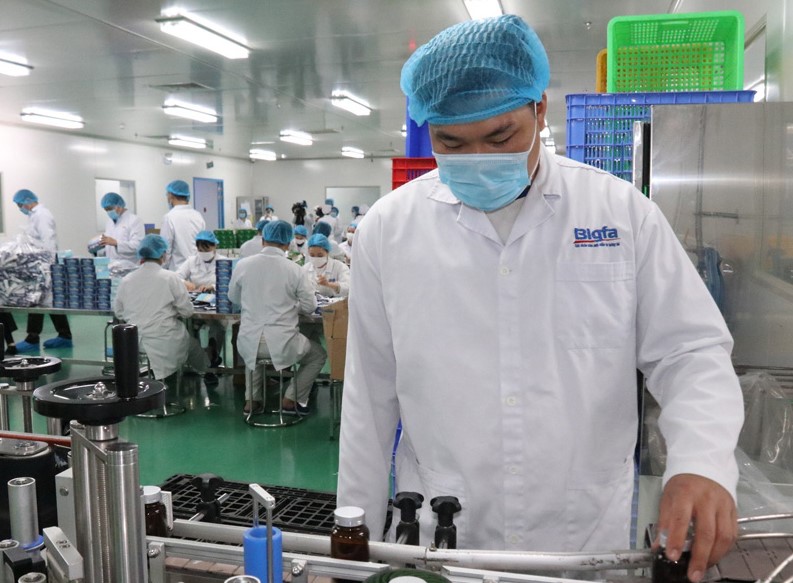 Công ty CP Bigfa (KCN Lương Sơn) đẩy mạnh SX-KD, đáp ứng nhu cầu của khách hàng, đối tác.