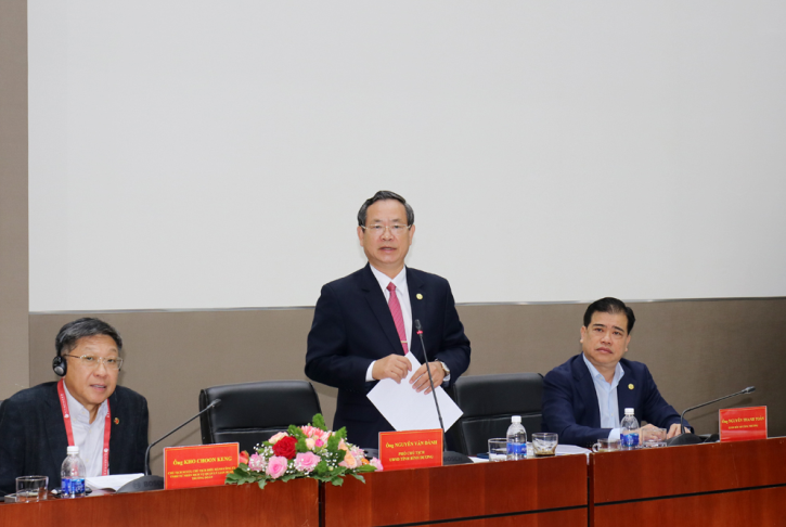 Phó Chủ tịch UBND tỉnh Nguyễn Văn Dành phát biểu tại Chương trình