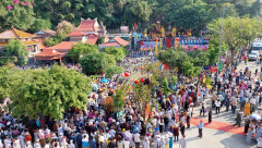 Lễ hội Quán Thế Âm Ngũ Hành Sơn (Đà Nẵng) thu hút hàng vạn người dân và du khách