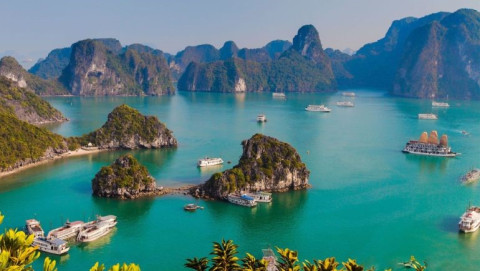 Ha Long Bay ranks 5th in the 25 most beautiful destinations on the planet in 2023