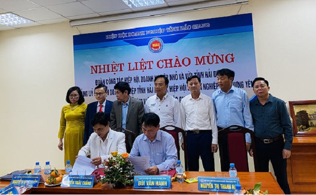 Hiệp hội doanh nghiệp nhỏ và vừa tỉnh Hải Dương và Hiệp hội doanh nghiệp tỉnh Bắc Giang đã ký kết biên bản hợp tác giai đoạn 2023-2025