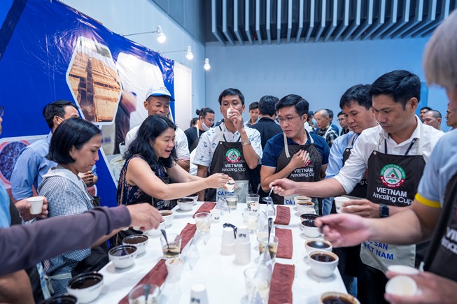 Đây là 2 cuộc thi duy nhất tại Việt Nam được chứng nhận bởi World Coffee Events (WCE) nhằm mục đích tìm kiếm những barista xuất sắc nhất đại diện cho ngành Barista Việt Nam thi đấu giải quốc tế.
